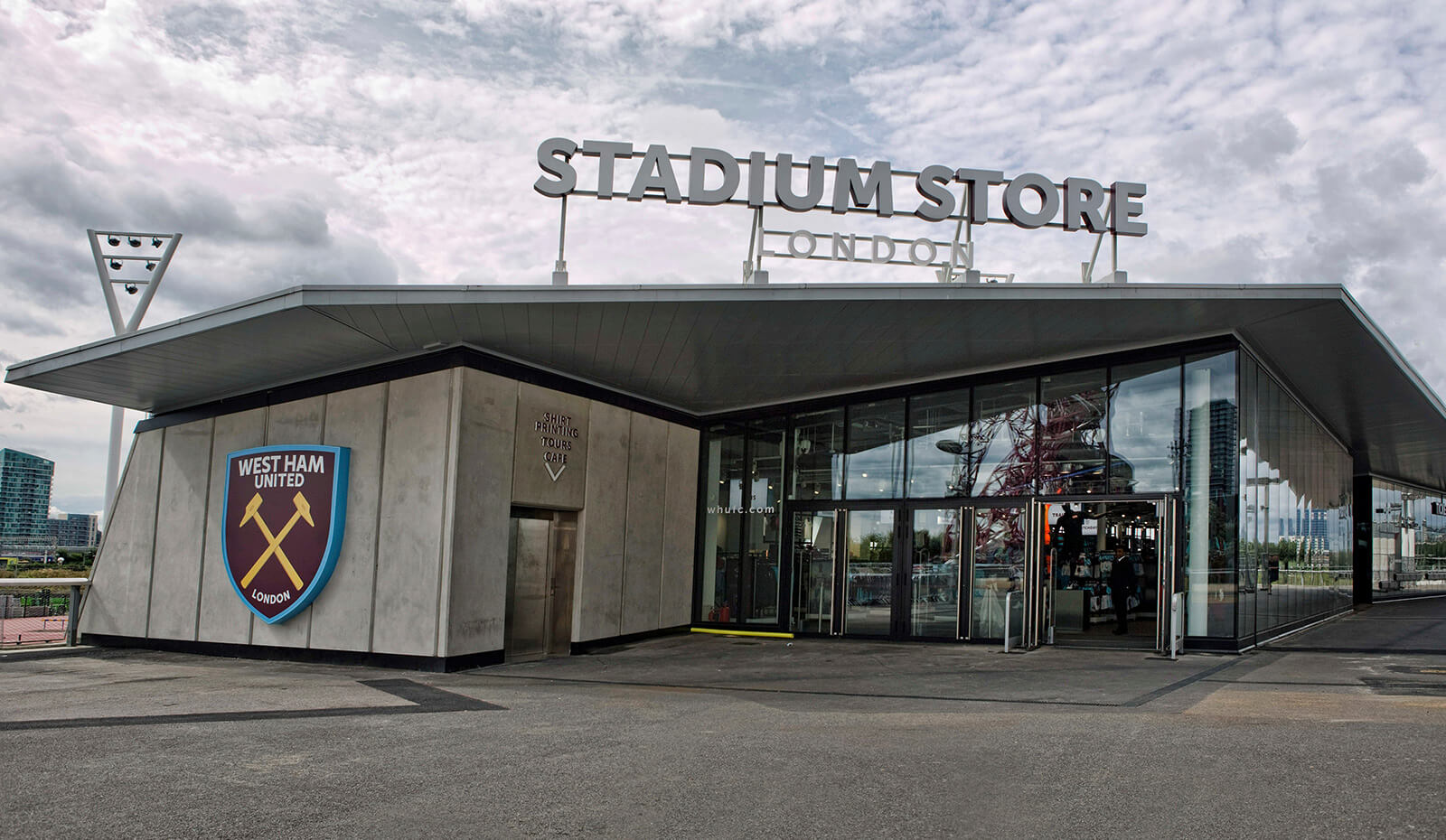 Kaliber Integreren verliezen 442 Design › West Ham FC Stadium Store